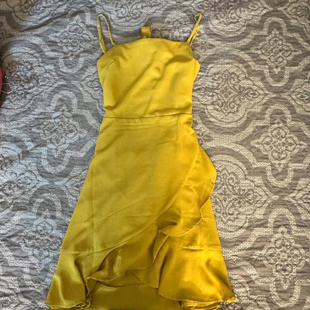Elegant Yellow Ruffle Dress